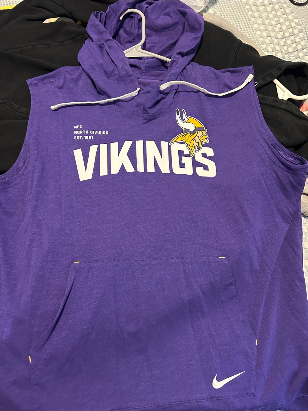 Minnesota Vikings sleeveless sweatshirt